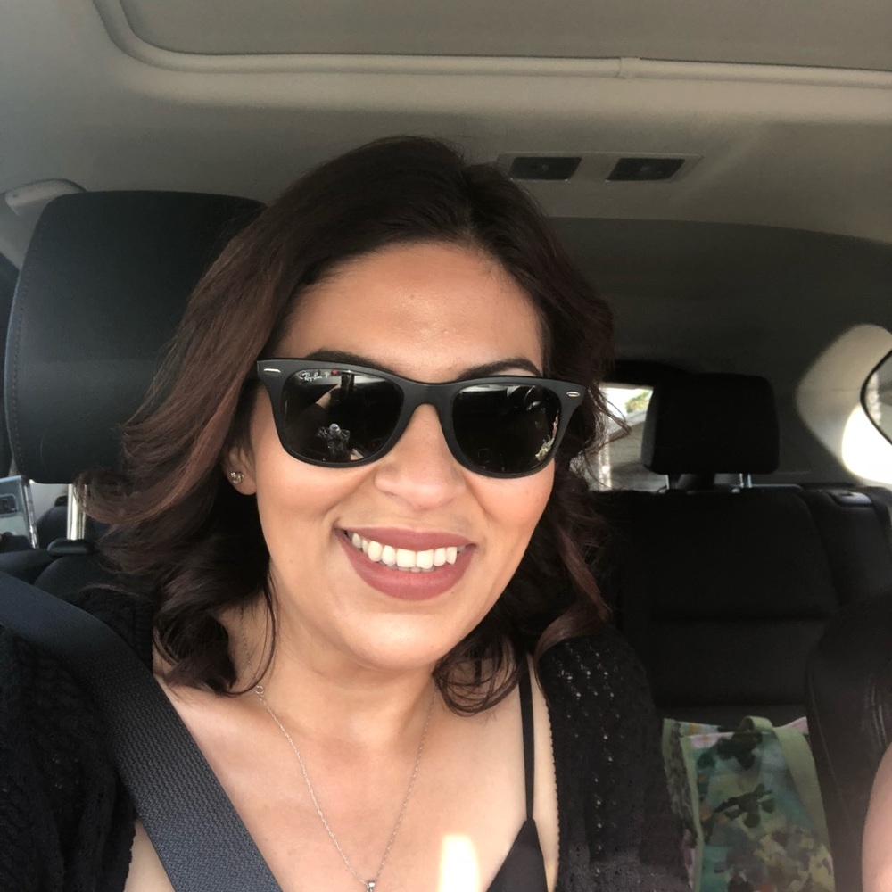 Meet your Posher, Veronica
